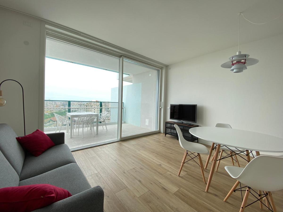 Podium Apartment Lido di Jesolo Bagian luar foto