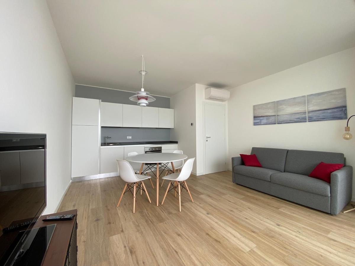 Podium Apartment Lido di Jesolo Bagian luar foto