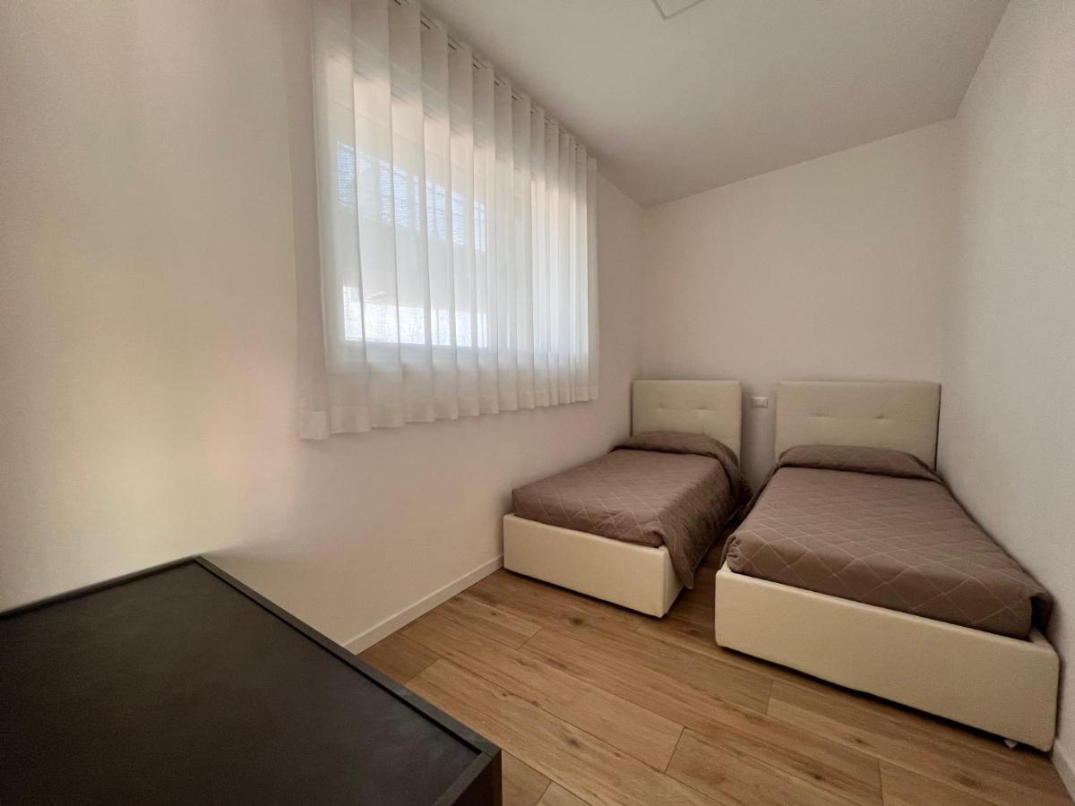 Podium Apartment Lido di Jesolo Bagian luar foto